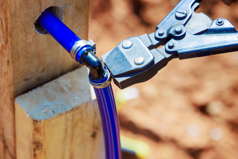 replacing and repairing water pipes - District Plumbing Solutions
